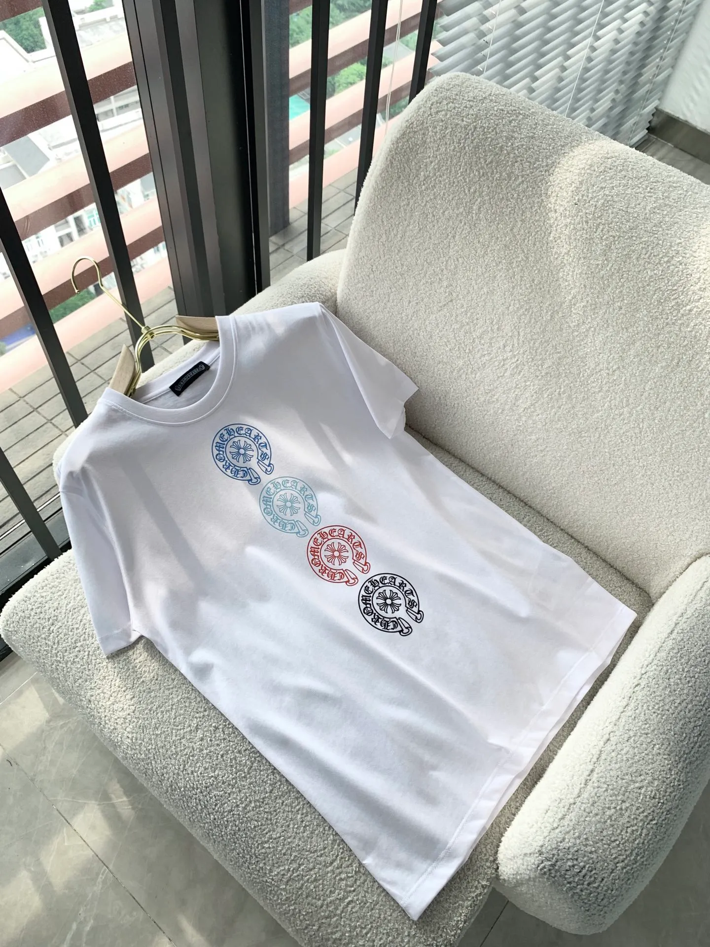 💥 New Arrival T ！ Premium ， ！ ！ ！ ！ ！ Breathable ！ ， 。 ： Cream White Black Sizes：M-3XL （ ）